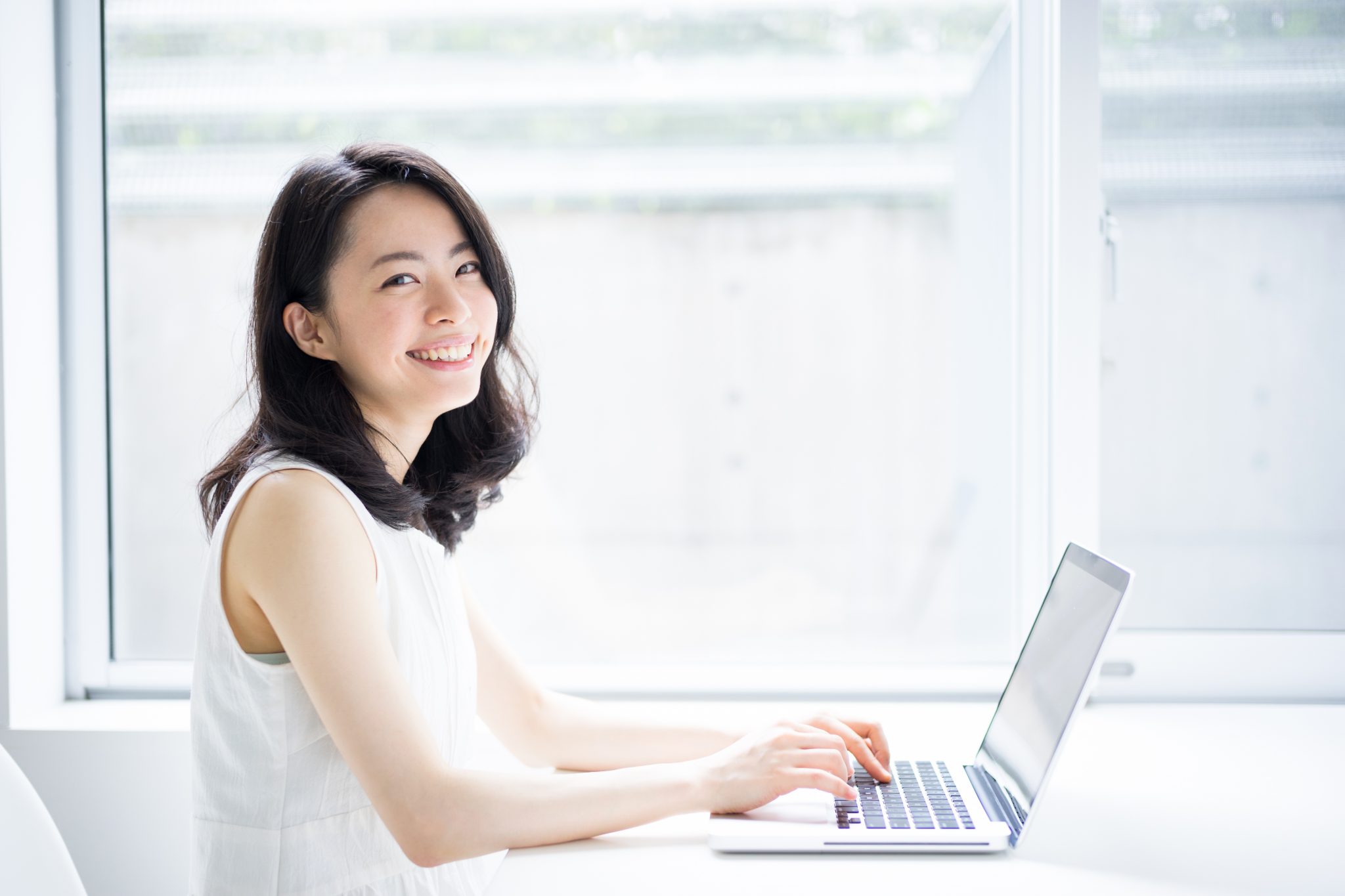 目上の人に「お体ご自愛下さい」は失礼？NG敬語メールと「言い換え方」7選（後編） | michill byGMO（ミチル）