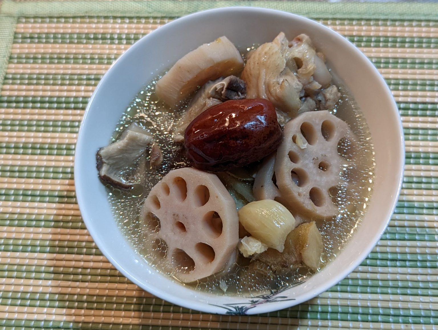 夏が極まる大暑のころ「ばてる前に食べておくべき」意外な料理とは？まさかこの時期に【田野岡メソッド・二十四節気のかんたん養生】｜OTONA SALONE