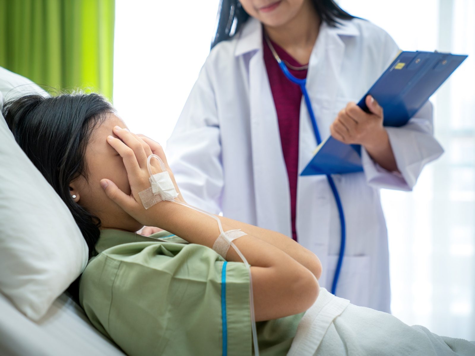 「早く退院して家事をやれ！」乳がんの妻に、夫が離婚宣告。入院中でも親権をとって離婚には【行...